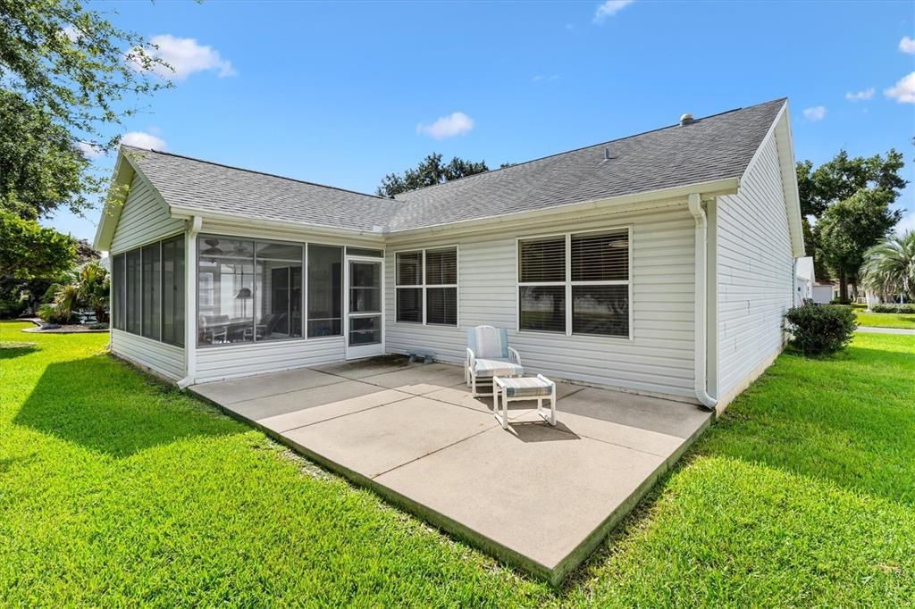 For Sale: $350,000 (3 beds, 2 baths, 1452 Square Feet)