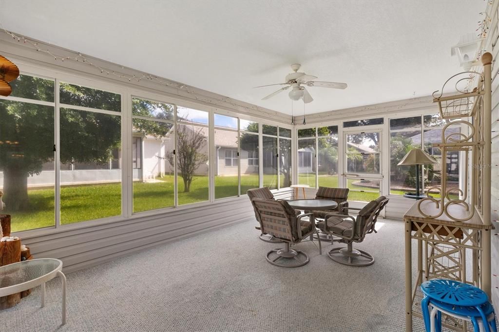 For Sale: $350,000 (3 beds, 2 baths, 1452 Square Feet)