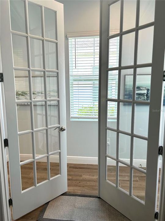 For Sale: $355,000 (2 beds, 2 baths, 1557 Square Feet)
