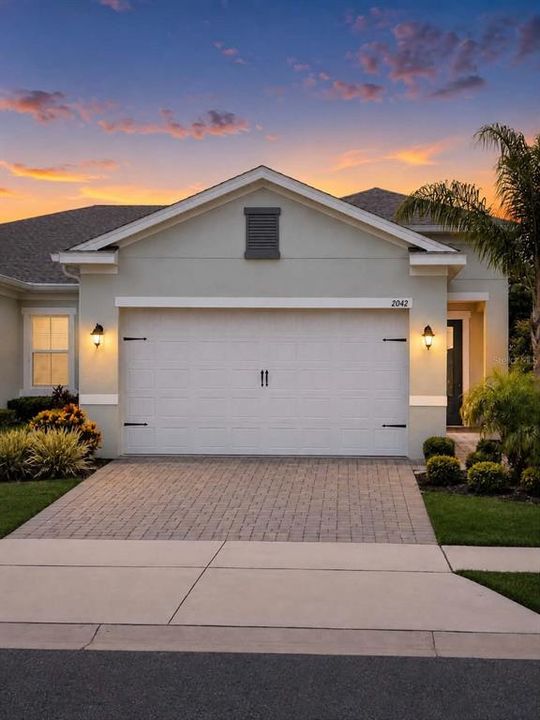 For Sale: $355,000 (2 beds, 2 baths, 1557 Square Feet)