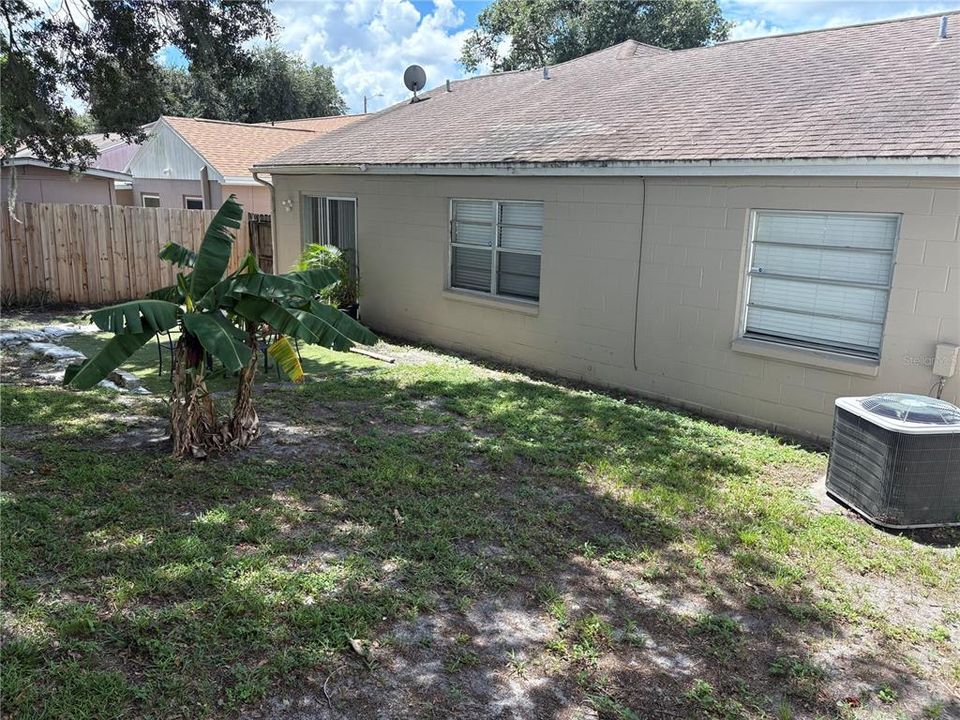 For Rent: $2,195 (3 beds, 2 baths, 1256 Square Feet)