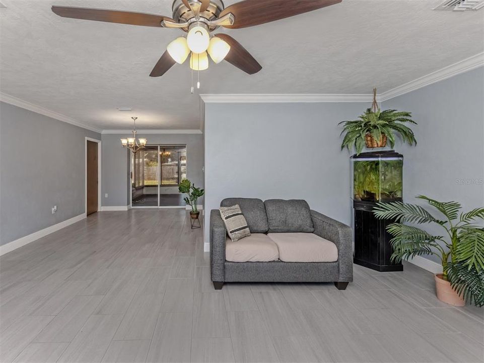 For Sale: $549,750 (4 beds, 2 baths, 1959 Square Feet)