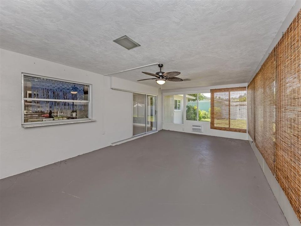 For Sale: $549,750 (4 beds, 2 baths, 1959 Square Feet)