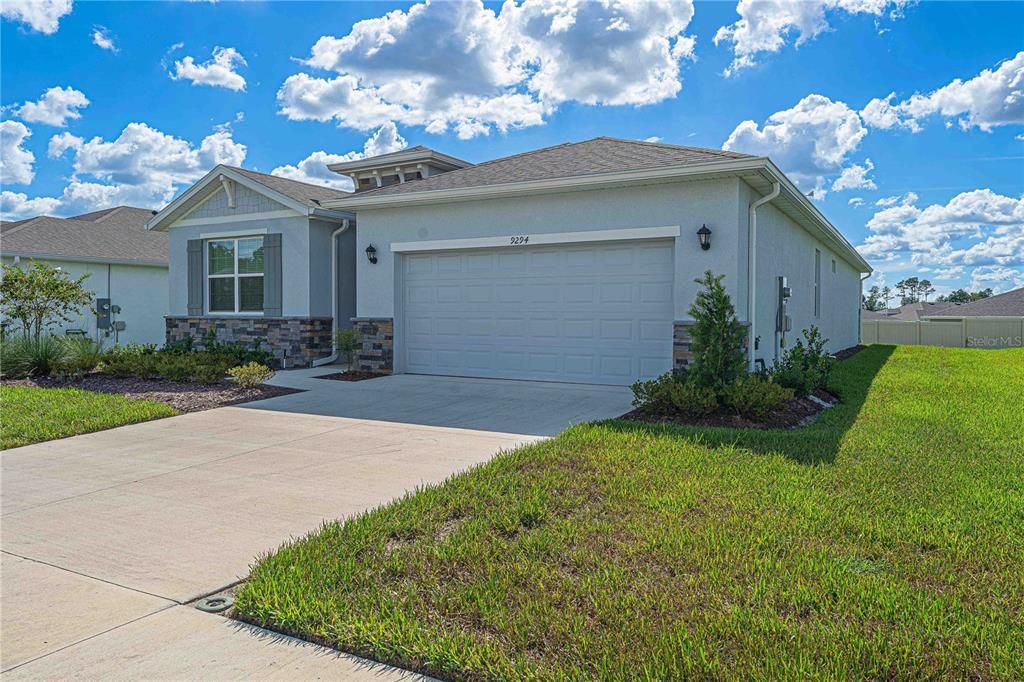 For Sale: $289,000 (4 beds, 2 baths, 2034 Square Feet)
