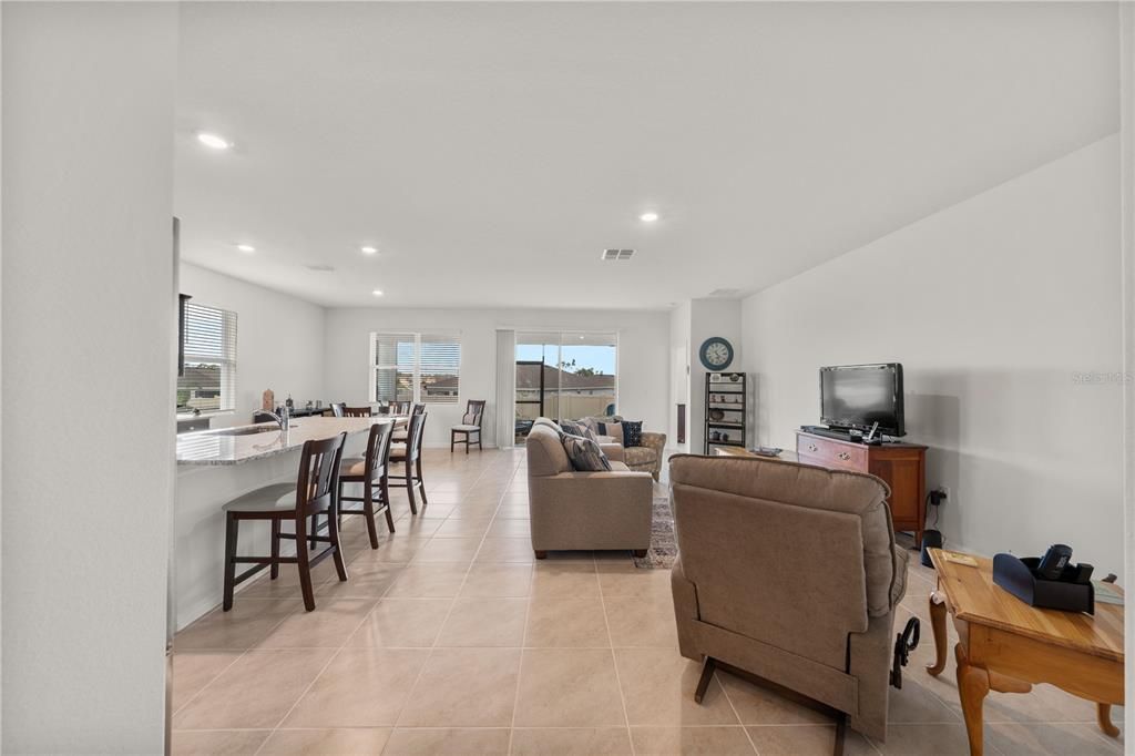 For Sale: $289,000 (4 beds, 2 baths, 2034 Square Feet)