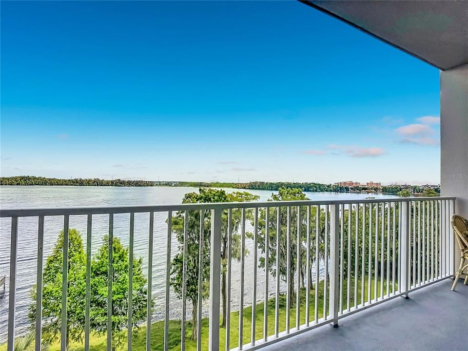 En Venta: $216,788 (1 camas, 2 baños, 798 Pies cuadrados)