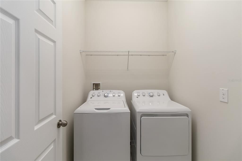 En Renta: $2,450 (4 camas, 2 baños, 1859 Pies cuadrados)