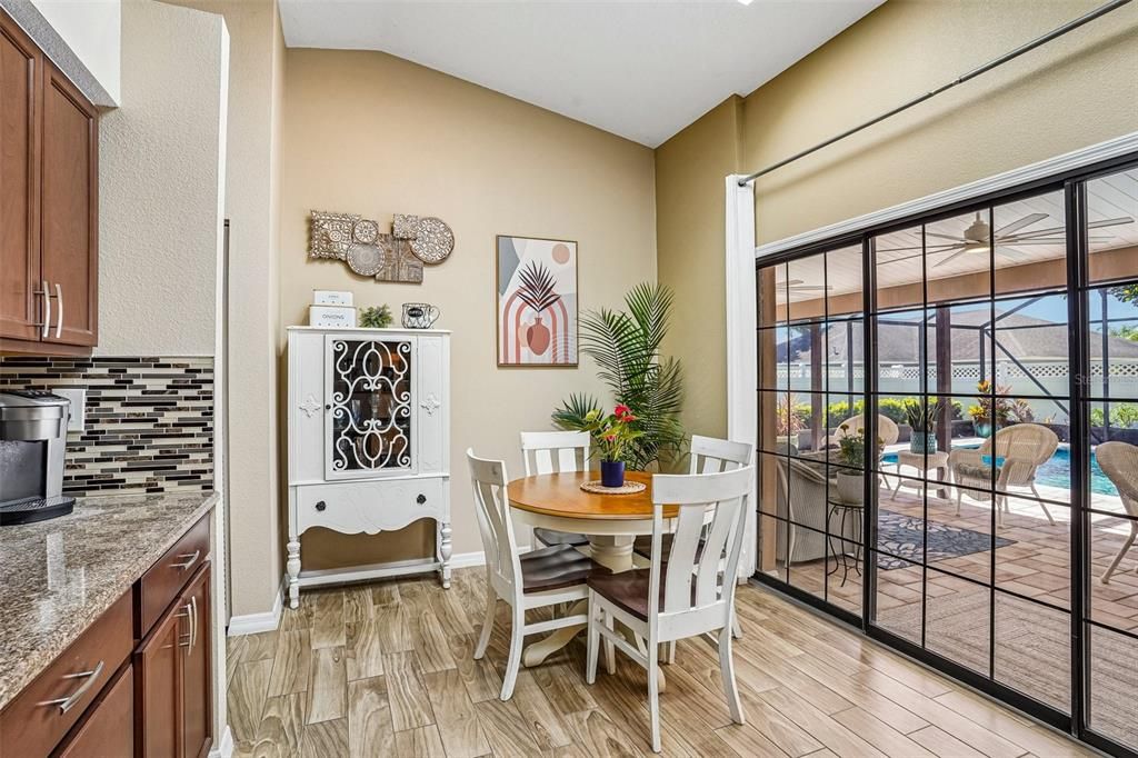 En Venta: $450,000 (3 camas, 2 baños, 1722 Pies cuadrados)