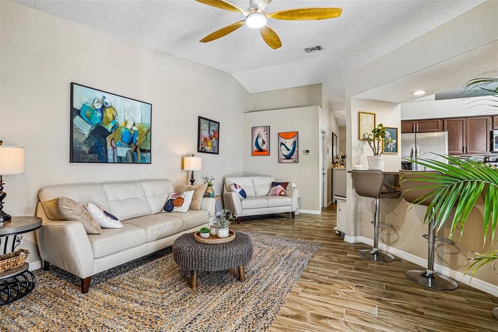 En Venta: $450,000 (3 camas, 2 baños, 1722 Pies cuadrados)