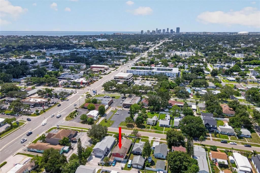 For Rent: $1,750 (1 beds, 1 baths, 624 Square Feet)