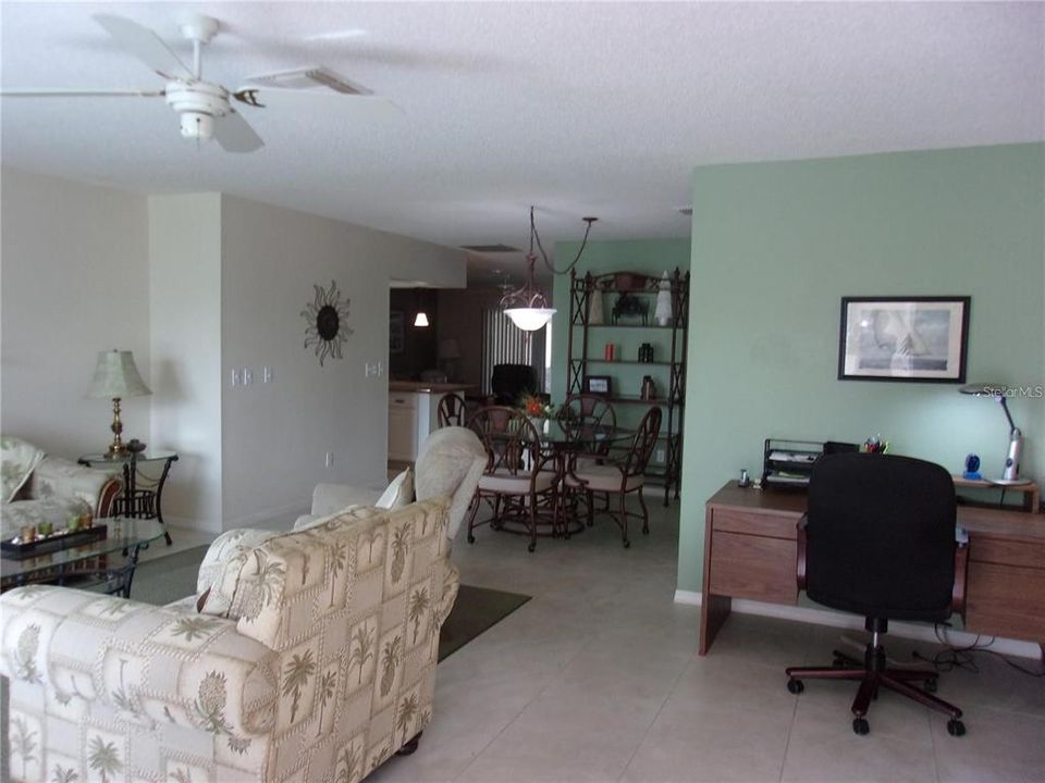 For Sale: $249,000 (2 beds, 2 baths, 1516 Square Feet)