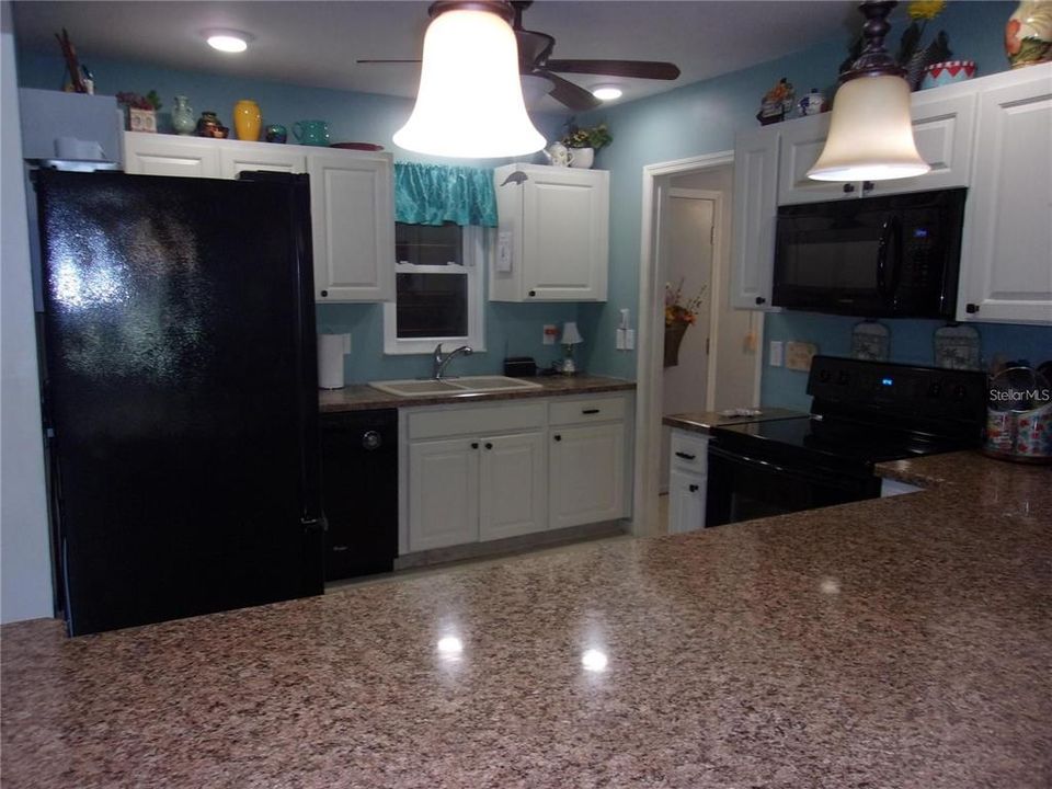 For Sale: $249,000 (2 beds, 2 baths, 1516 Square Feet)