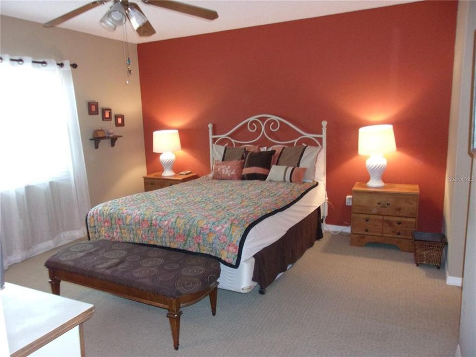 For Sale: $249,000 (2 beds, 2 baths, 1516 Square Feet)