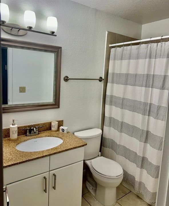For Rent: $2,390 (2 beds, 2 baths, 971 Square Feet)