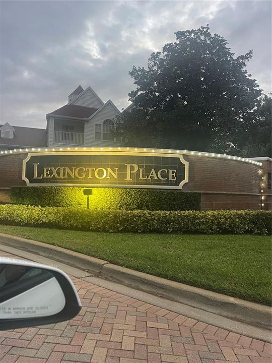For Rent: $2,390 (2 beds, 2 baths, 971 Square Feet)