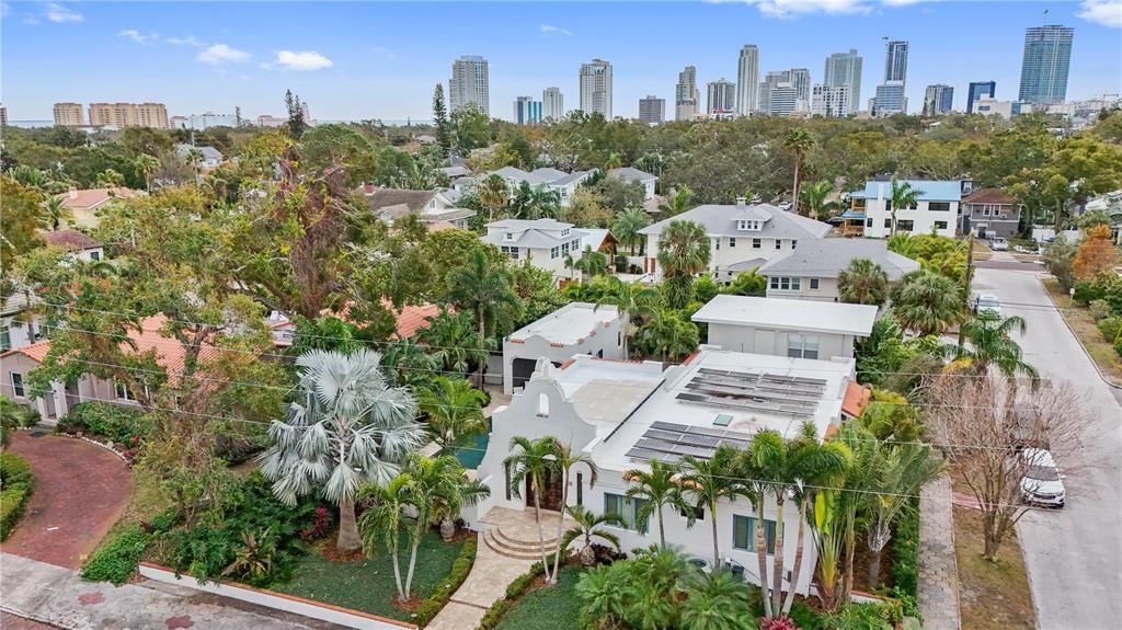 На продажу: $2,475,000 (5 спален, 3 ванн, 3108 Квадратных фут)