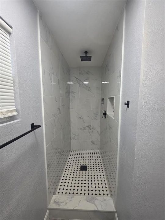 En Venta: $289,000 (3 camas, 2 baños, 1120 Pies cuadrados)