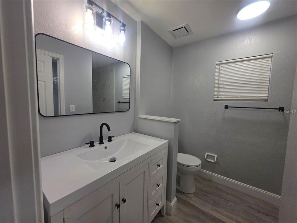 En Venta: $289,000 (3 camas, 2 baños, 1120 Pies cuadrados)