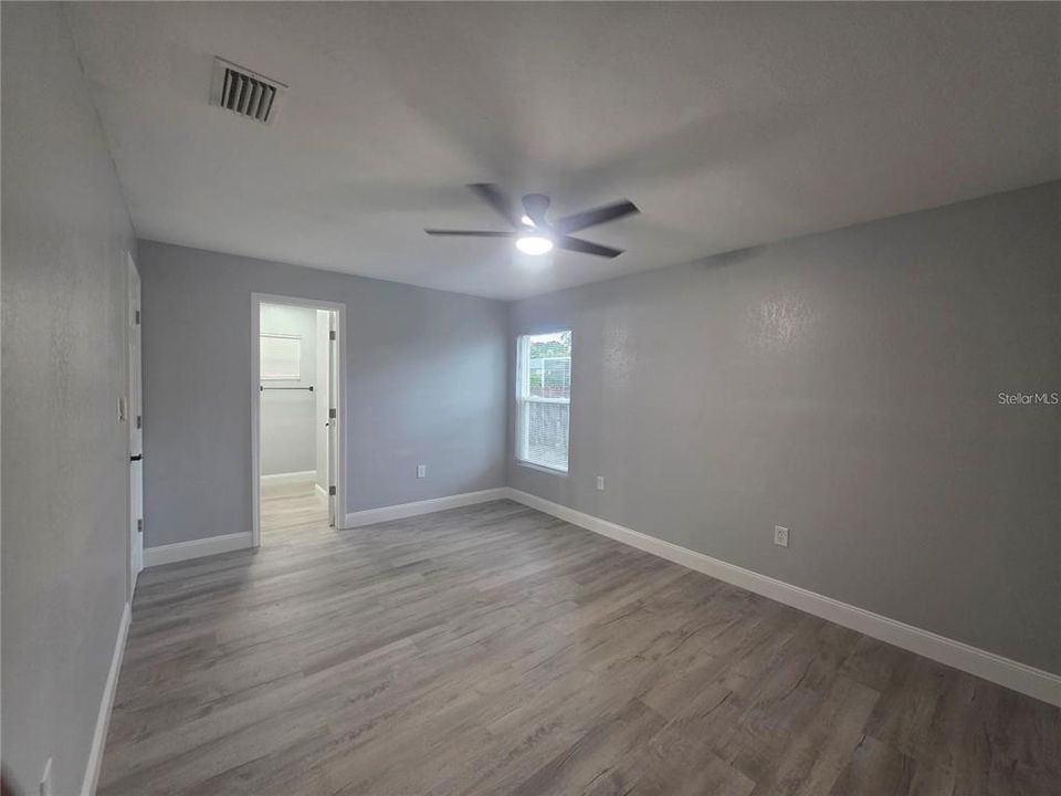 En Venta: $289,000 (3 camas, 2 baños, 1120 Pies cuadrados)