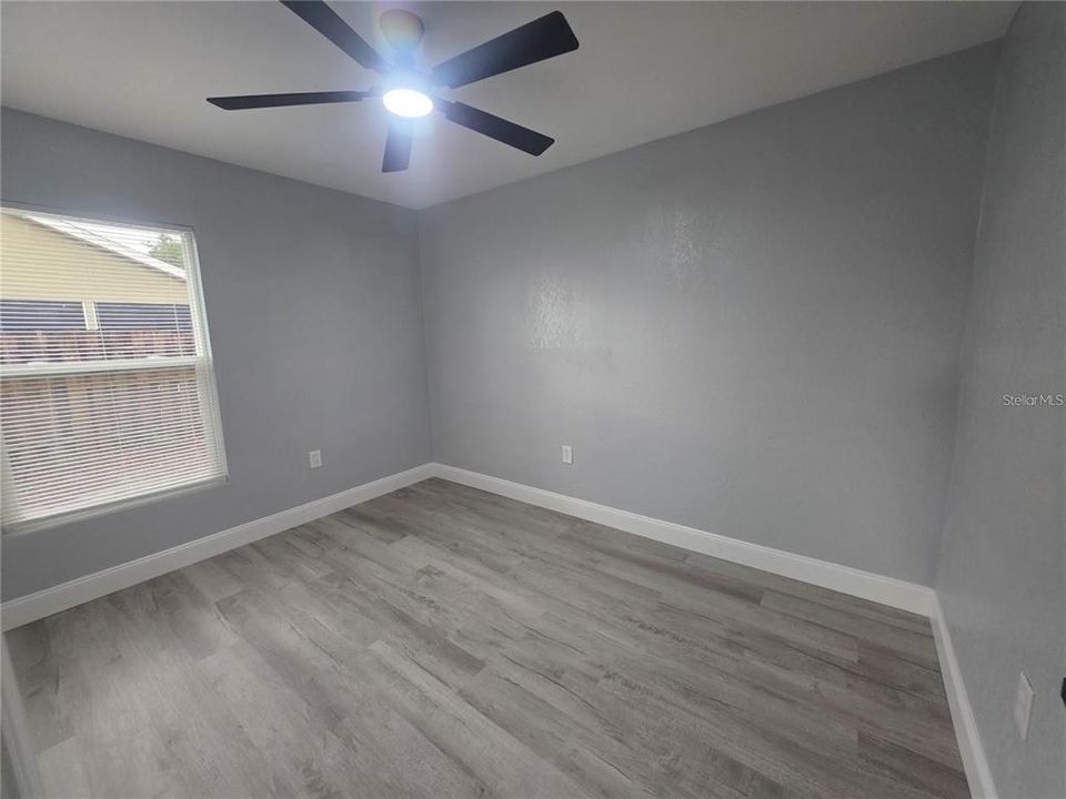 En Venta: $289,000 (3 camas, 2 baños, 1120 Pies cuadrados)