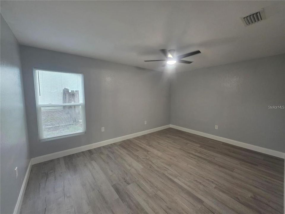 En Venta: $289,000 (3 camas, 2 baños, 1120 Pies cuadrados)