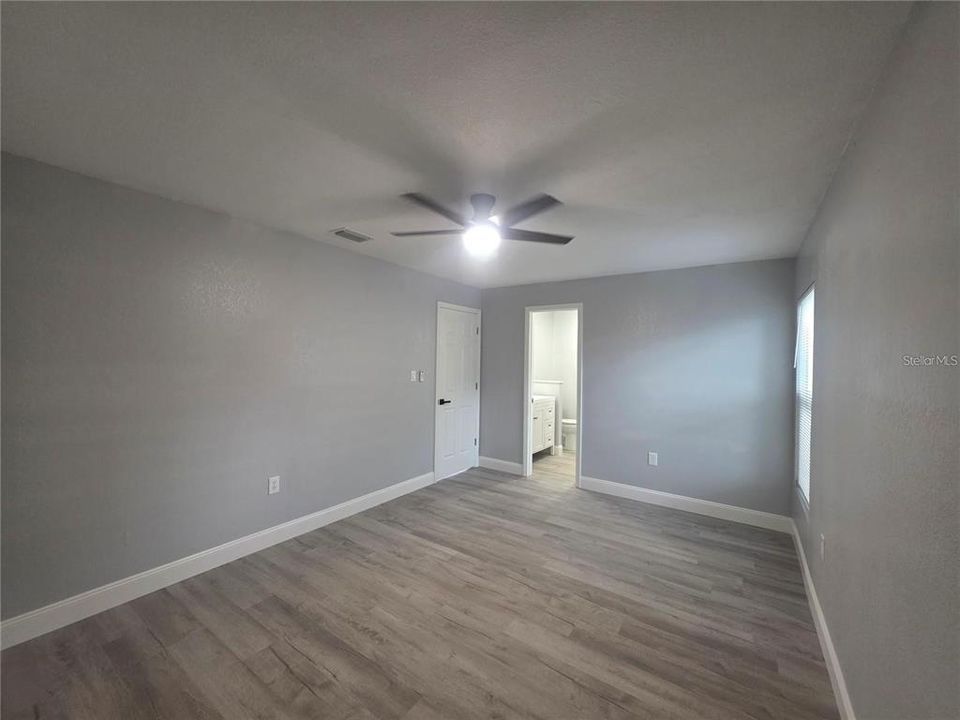 En Venta: $289,000 (3 camas, 2 baños, 1120 Pies cuadrados)