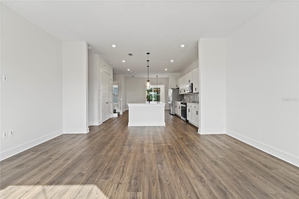 For Rent: $3,500 (3 beds, 2 baths, 2181 Square Feet)