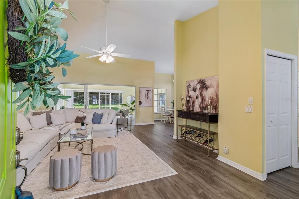 For Rent: $2,300 (3 beds, 2 baths, 2318 Square Feet)
