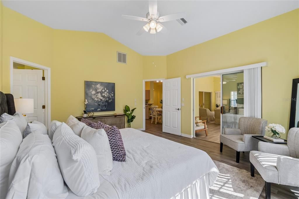 For Rent: $2,300 (3 beds, 2 baths, 2318 Square Feet)