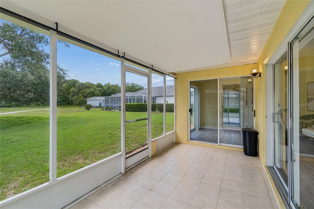 For Rent: $2,300 (3 beds, 2 baths, 2318 Square Feet)