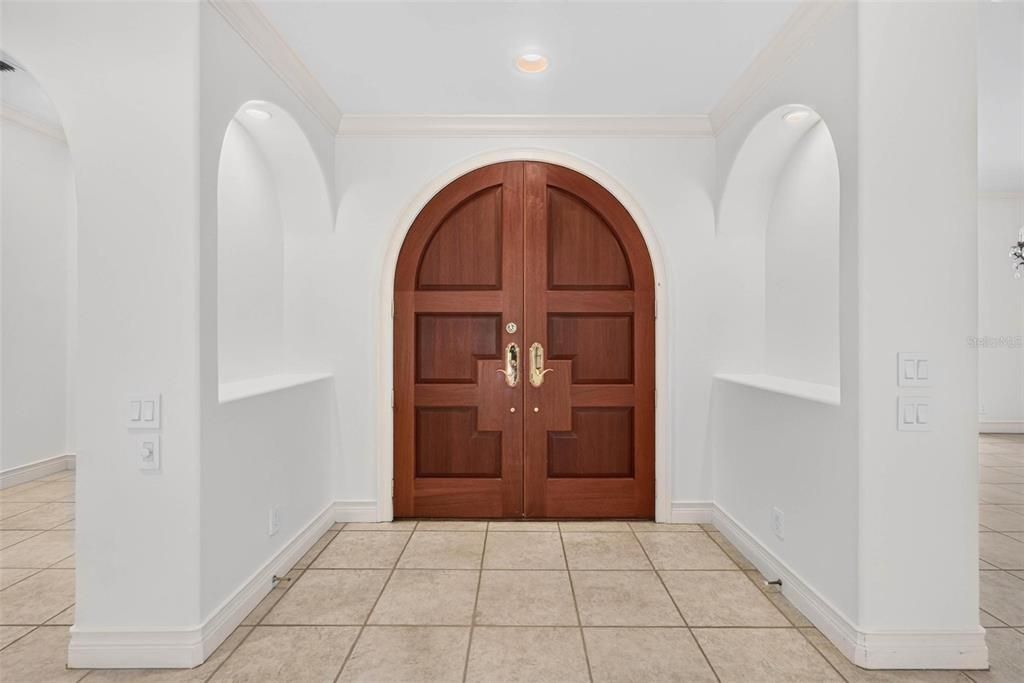 For Sale: $2,000,000 (6 beds, 5 baths, 4259 Square Feet)