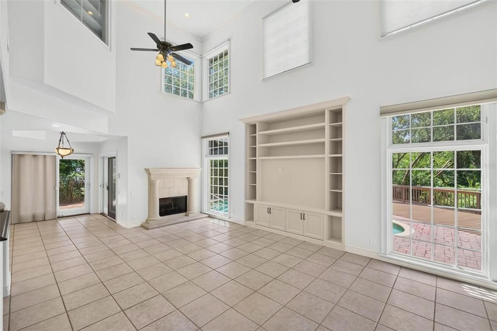 For Sale: $2,000,000 (6 beds, 5 baths, 4259 Square Feet)