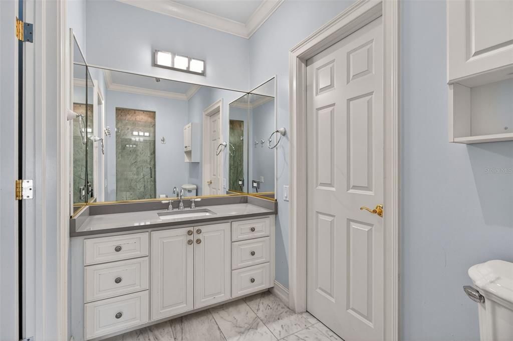 For Sale: $2,000,000 (6 beds, 5 baths, 4259 Square Feet)