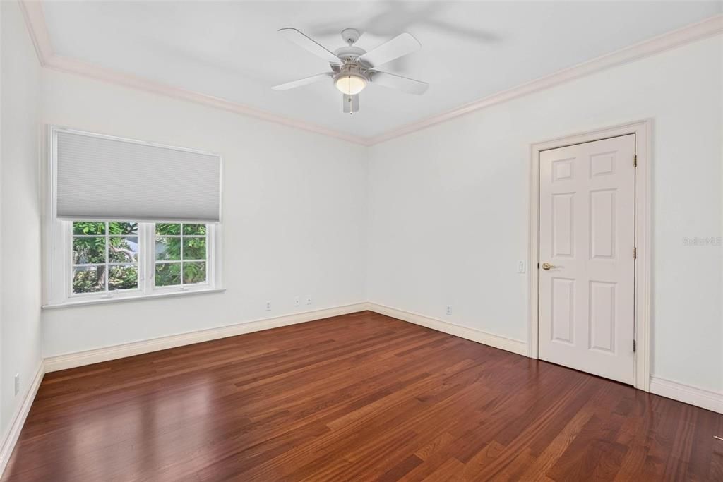For Sale: $2,000,000 (6 beds, 5 baths, 4259 Square Feet)