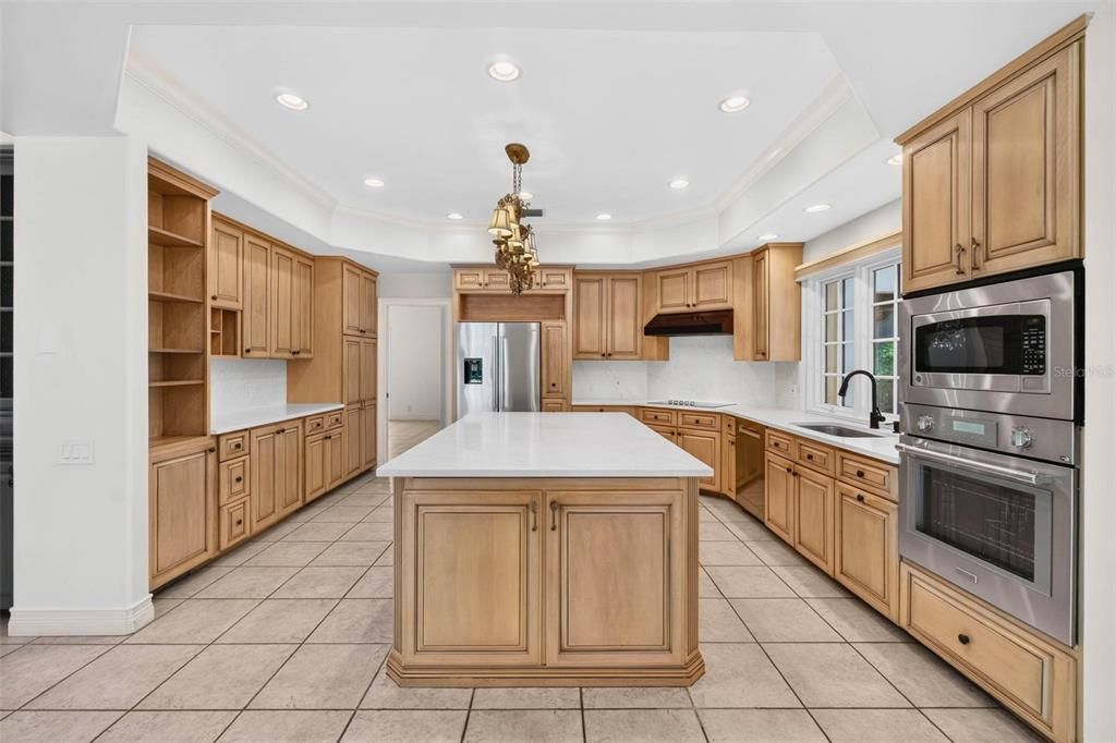 For Sale: $2,000,000 (6 beds, 5 baths, 4259 Square Feet)