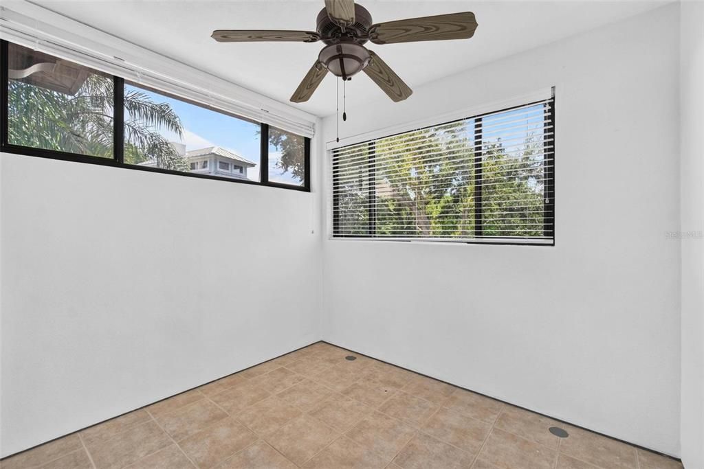 For Sale: $2,000,000 (6 beds, 5 baths, 4259 Square Feet)