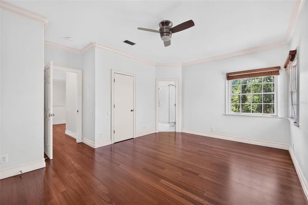 For Sale: $2,000,000 (6 beds, 5 baths, 4259 Square Feet)