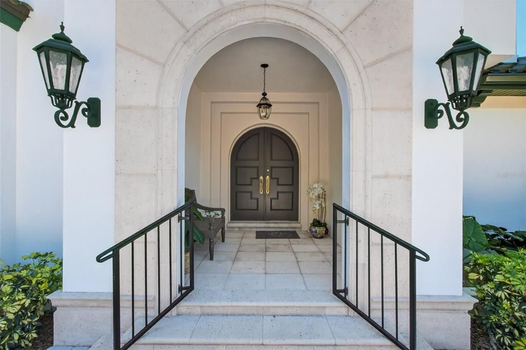 For Sale: $2,000,000 (6 beds, 5 baths, 4259 Square Feet)