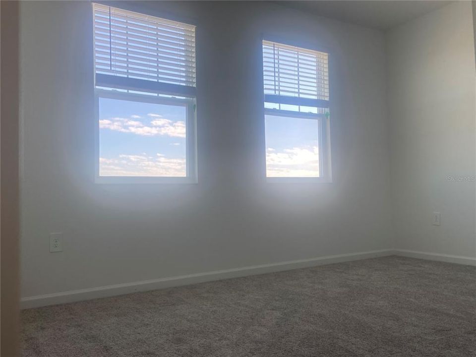 В аренду: $2,550 (4 спален, 3 ванн, 2044 Квадратных фут)