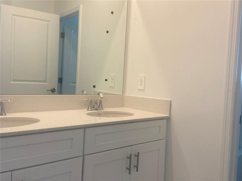В аренду: $2,550 (4 спален, 3 ванн, 2044 Квадратных фут)