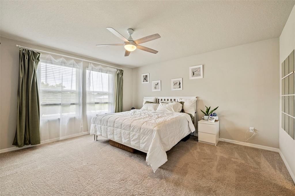 For Sale: $390,000 (3 beds, 2 baths, 1968 Square Feet)