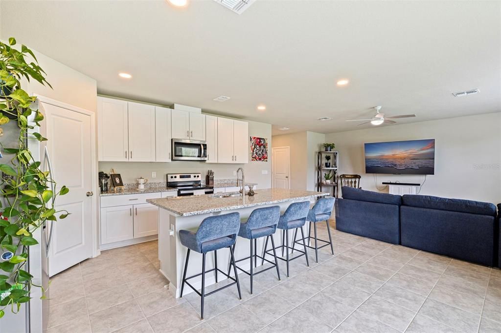 For Sale: $390,000 (3 beds, 2 baths, 1968 Square Feet)