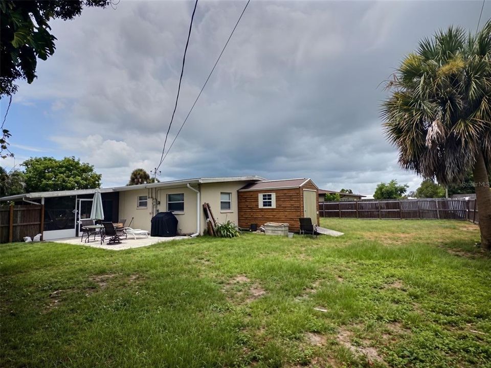 For Rent: $2,000 (2 beds, 1 baths, 1096 Square Feet)