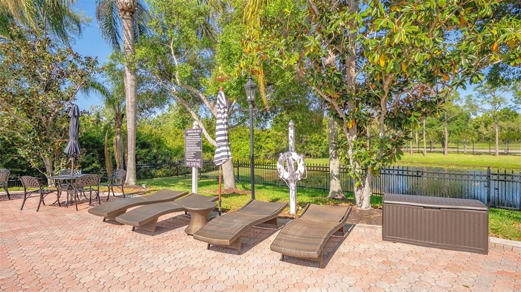 For Sale: $230,000 (2 beds, 2 baths, 1289 Square Feet)