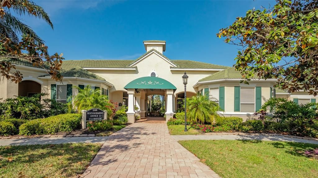 For Sale: $230,000 (2 beds, 2 baths, 1289 Square Feet)