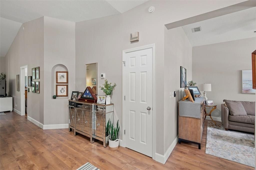 For Sale: $329,000 (2 beds, 2 baths, 1825 Square Feet)