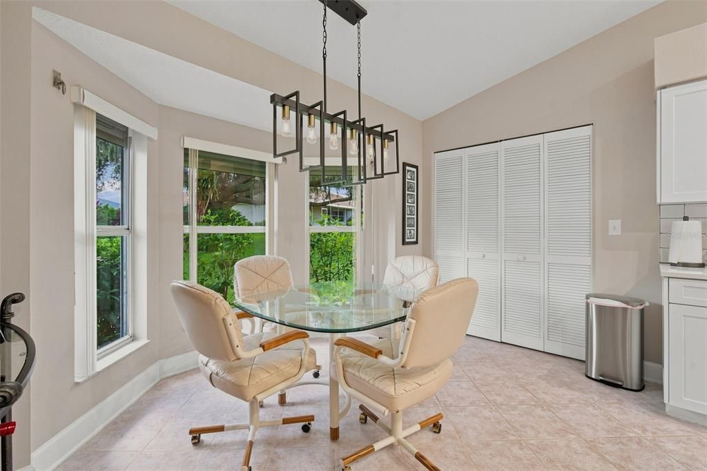 For Sale: $329,000 (2 beds, 2 baths, 1825 Square Feet)