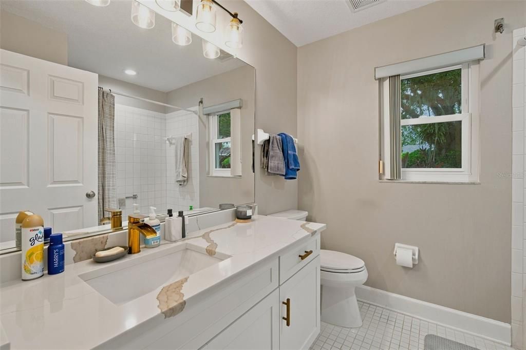 For Sale: $329,000 (2 beds, 2 baths, 1825 Square Feet)