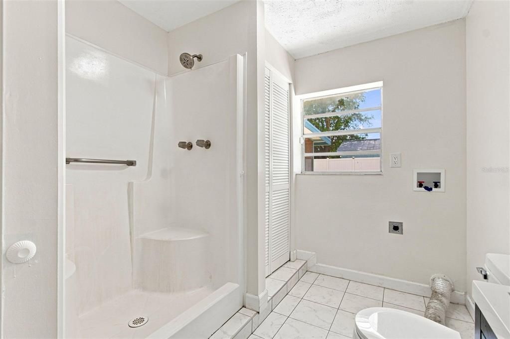 На продажу: $325,000 (3 спален, 2 ванн, 1248 Квадратных фут)