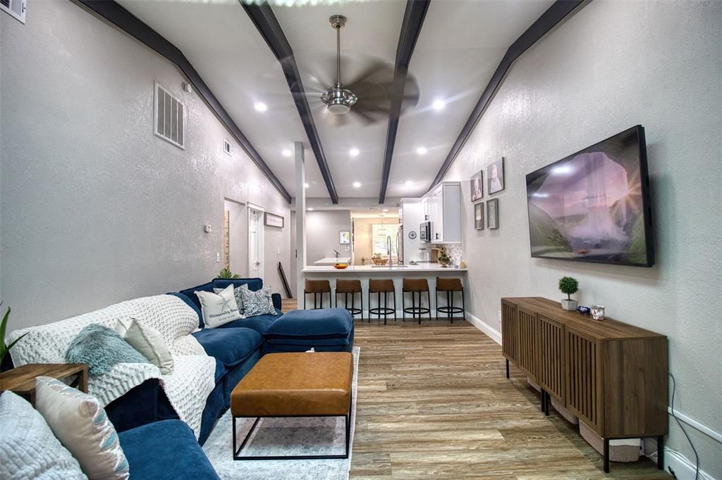 En Venta: $375,000 (3 camas, 2 baños, 1353 Pies cuadrados)